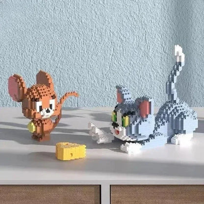 Cute Cat & Mouse Building Blocks – Playful Mini Scene Model Kit